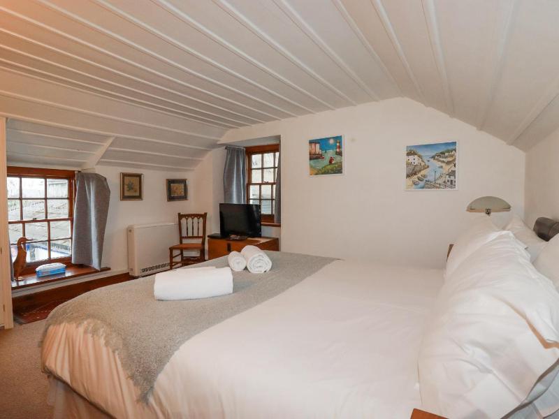 Rose Cottage - image 11