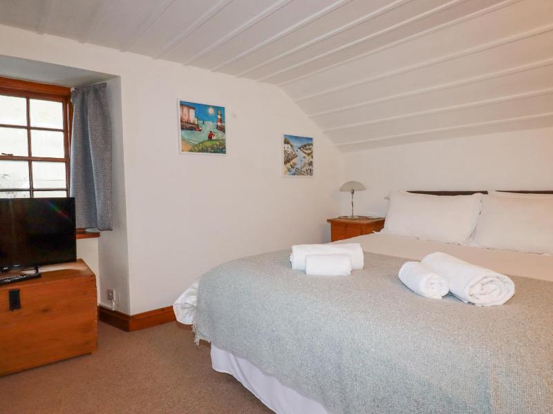 Rose Cottage - image 27