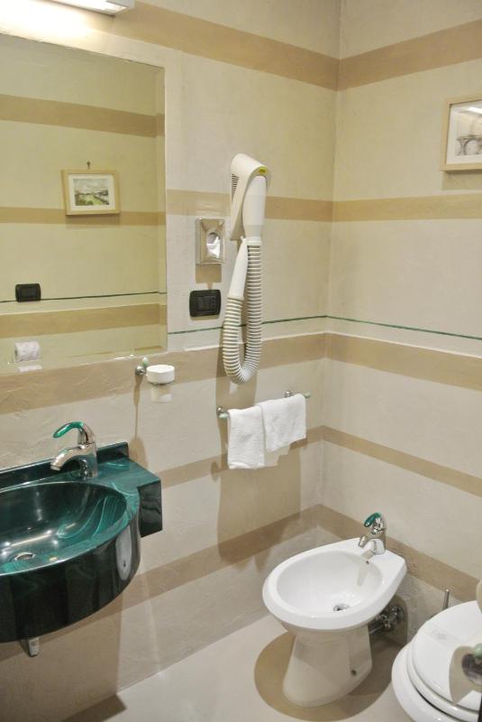 Classic Double Room image 1