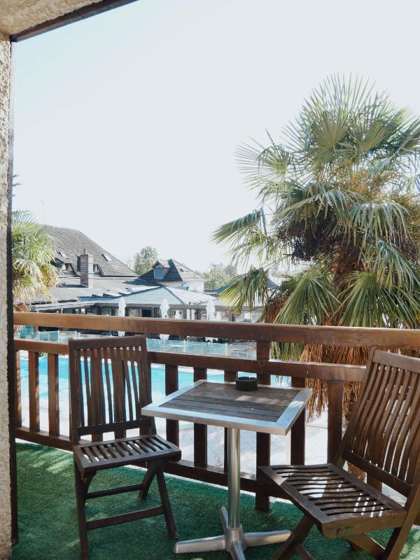 Deluxe Double Room image 2