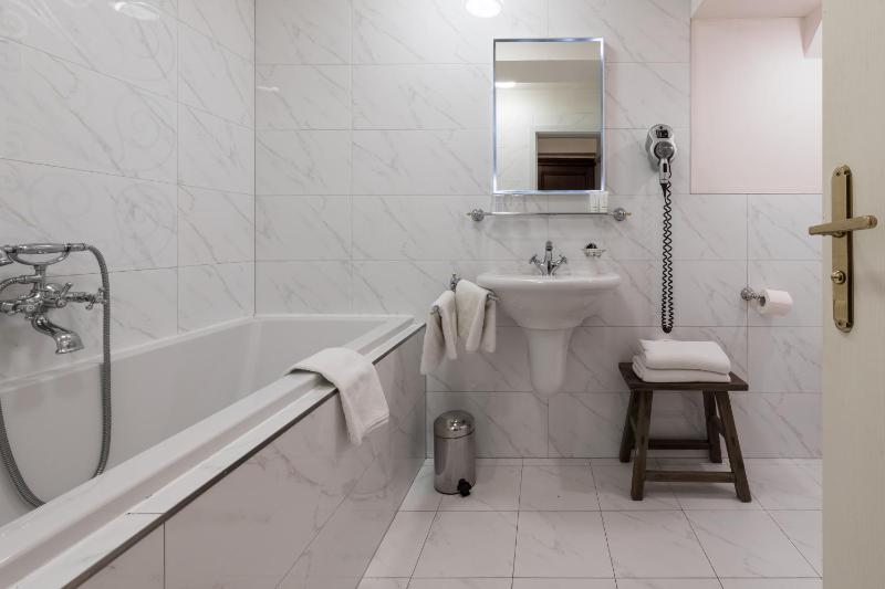 Junior Suite image 3