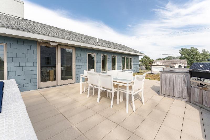 Four-Bedroom House image 4