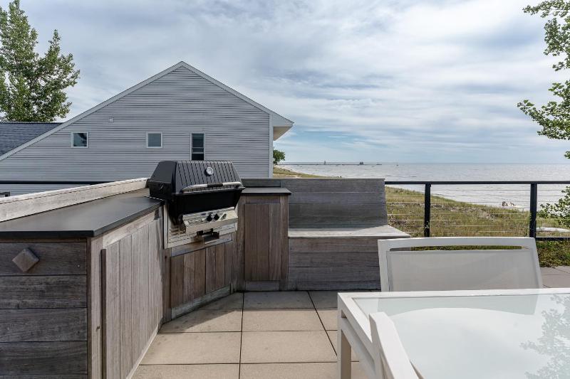 Four-Bedroom House image 3