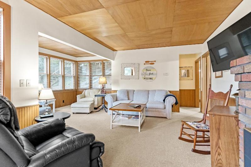 Three-Bedroom House image 3