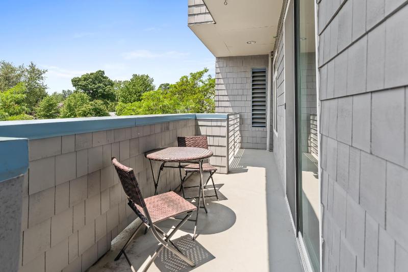 Three-Bedroom House image 3