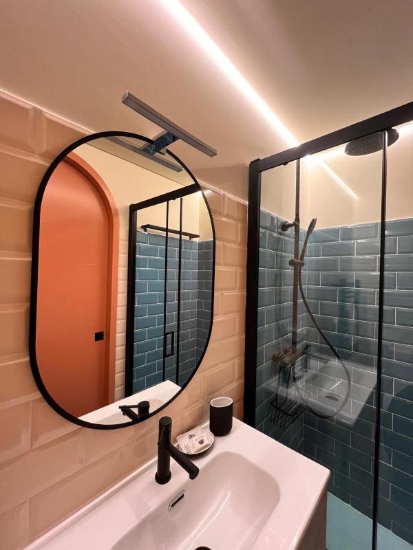 Two-Bedroom Deluxe Apartment image 2