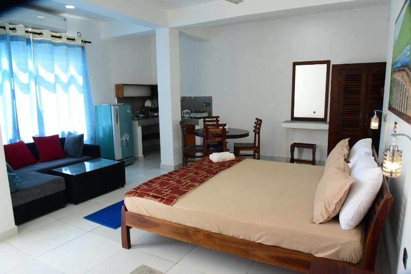 Happy Tuna Guesthouse - image 11