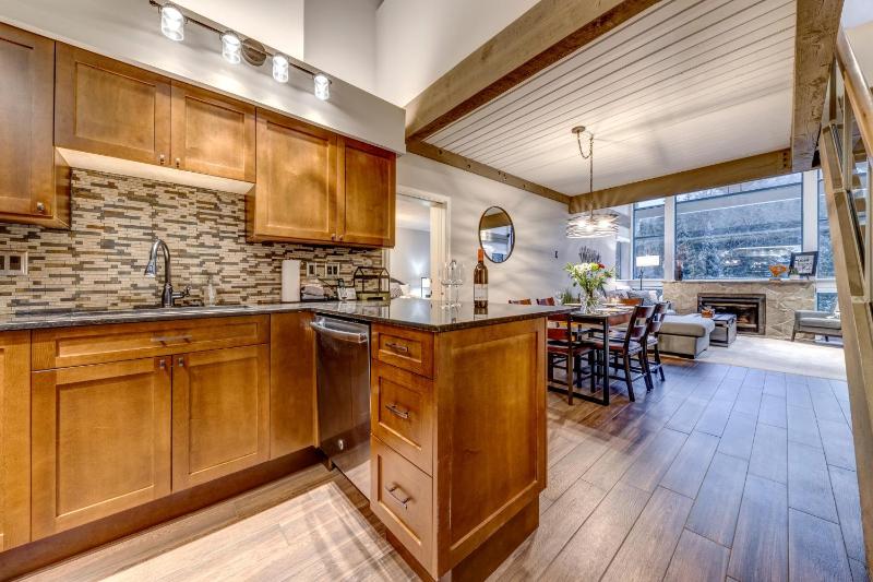 Greystone Lodge 412 Renovated - image 6