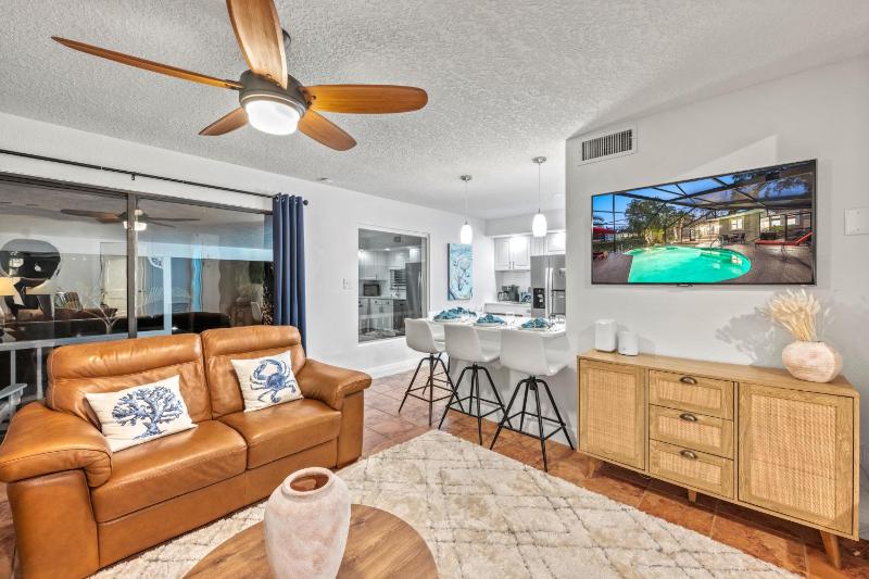 Canal Front Home in Sarasota with Private Heated Pool & Outdoor Patio! - image 27