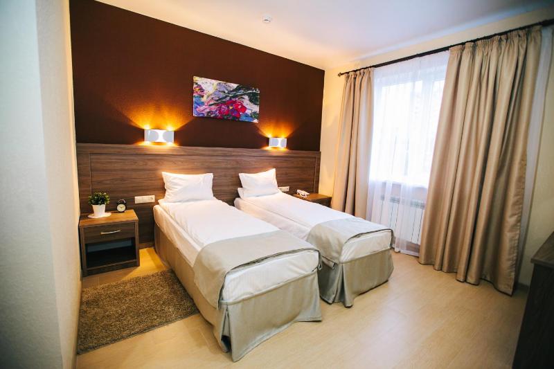 Double or Twin Room with Shower image 2