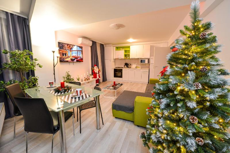 Two-Bedroom Apartment with Balcony and Terrace image 3
