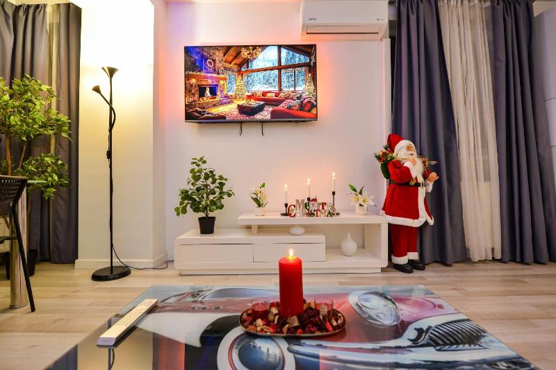 Two-Bedroom Apartment with Balcony and Terrace image 2