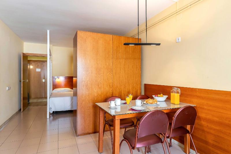 One-Bedroom Apartment (2 Adults) image 1