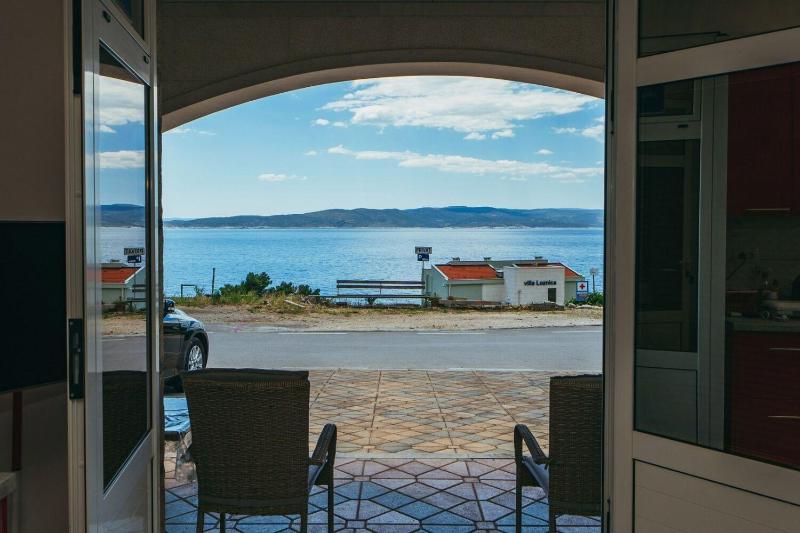Apartments Lovre - image 11