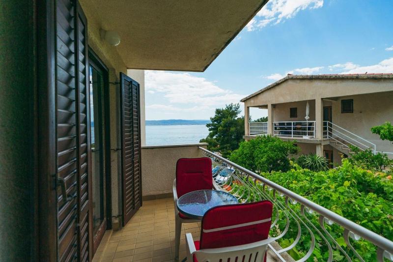Apartments Lovre - image 6