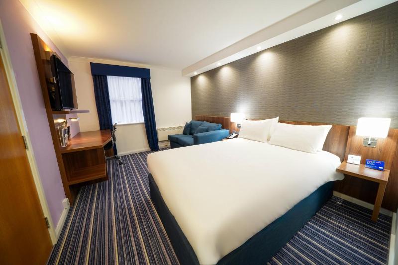 Standard Room with Free Hot Breakfast image 1