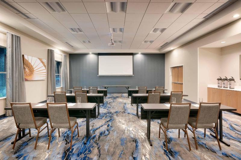 Fairfield Inn & Suites by Marriott Rockport - image 26