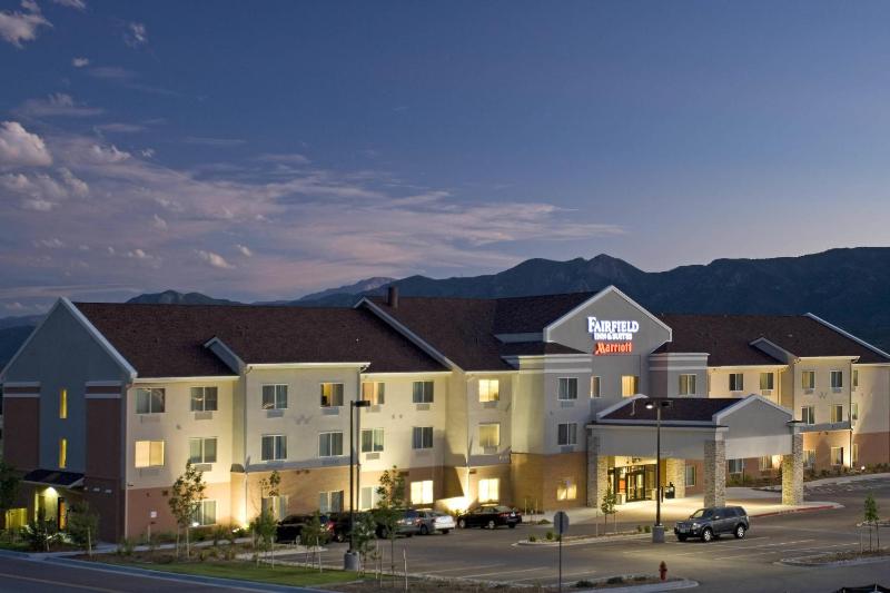 Fairfield Inn & Suites by Marriott Colorado Springs North/Air Force Academy - image 2