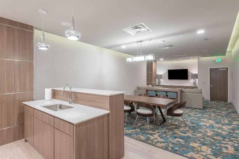Element by Marriott Dallas Downtown East - image 39