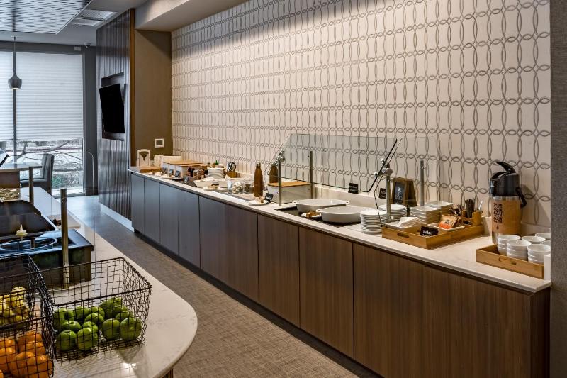 Element by Marriott Dallas Downtown East - image 18