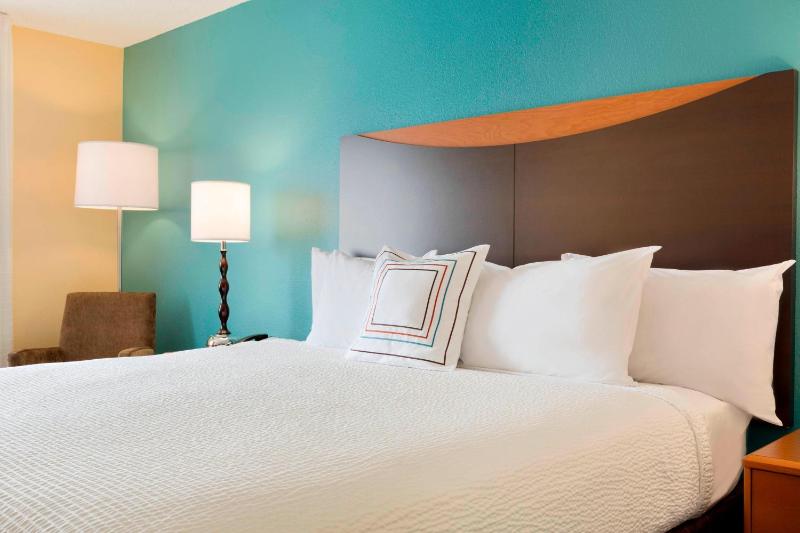 King Room image 3