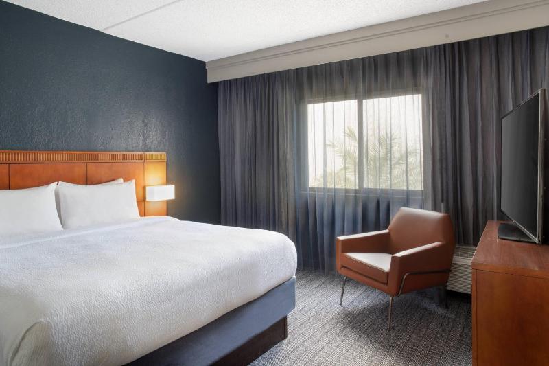 Courtyard by Marriott Tampa Westshore/Airport - image 24