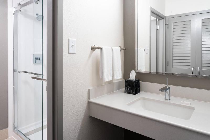 Courtyard by Marriott Tampa Westshore/Airport - image 15
