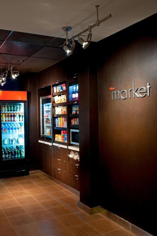 Courtyard by Marriott Tampa Westshore/Airport - image 10