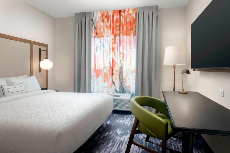 Fairfield Inn & Suites by Marriott Denver Tech Center North - image 11