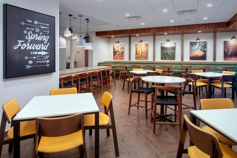 Fairfield Inn & Suites by Marriott Denver Tech Center North - image 21