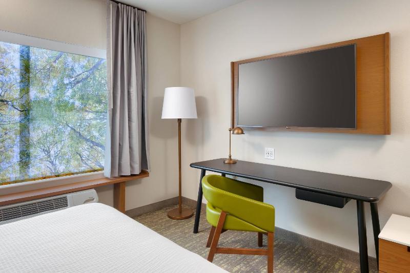 Fairfield by Marriott Inn & Suites Denver West/Federal Center - image 10
