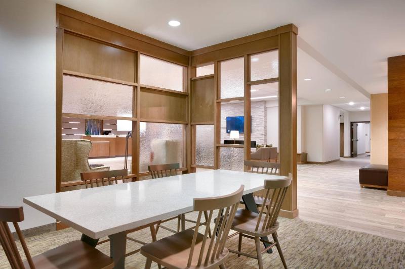 Fairfield by Marriott Inn & Suites Denver West/Federal Center - image 4