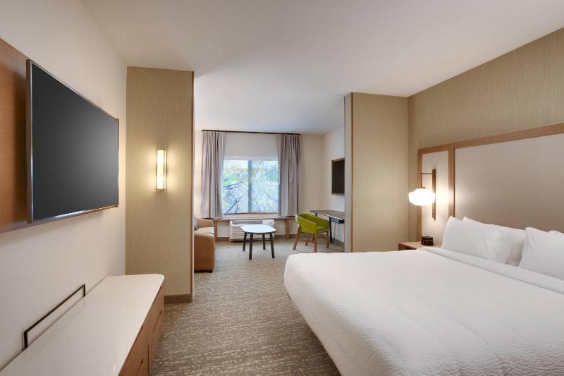 Fairfield by Marriott Inn & Suites Denver West/Federal Center - image 32