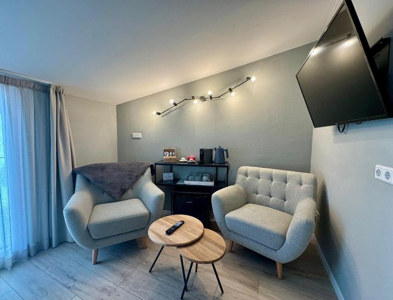 Suite with Balcony image 3