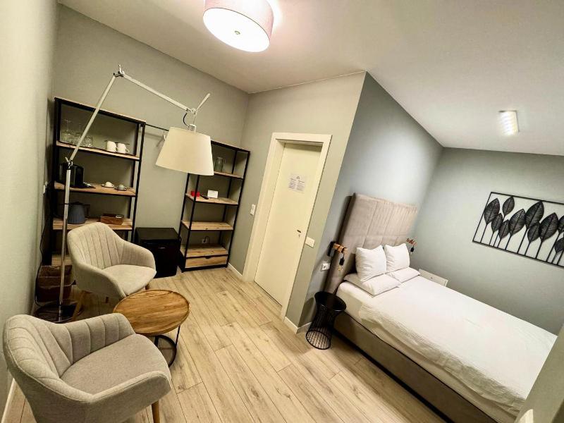 Suite image 3