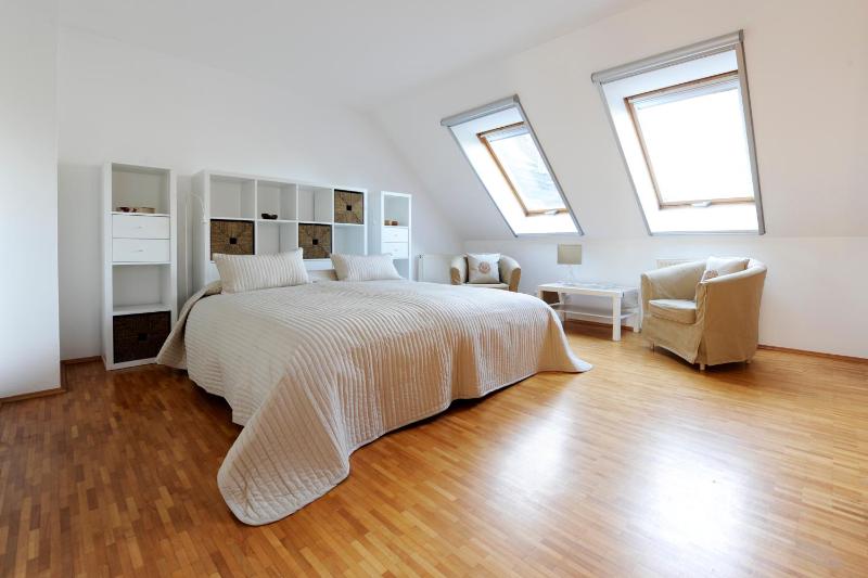 Parkside Apartment House - image 14