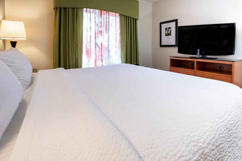 King Room image 3
