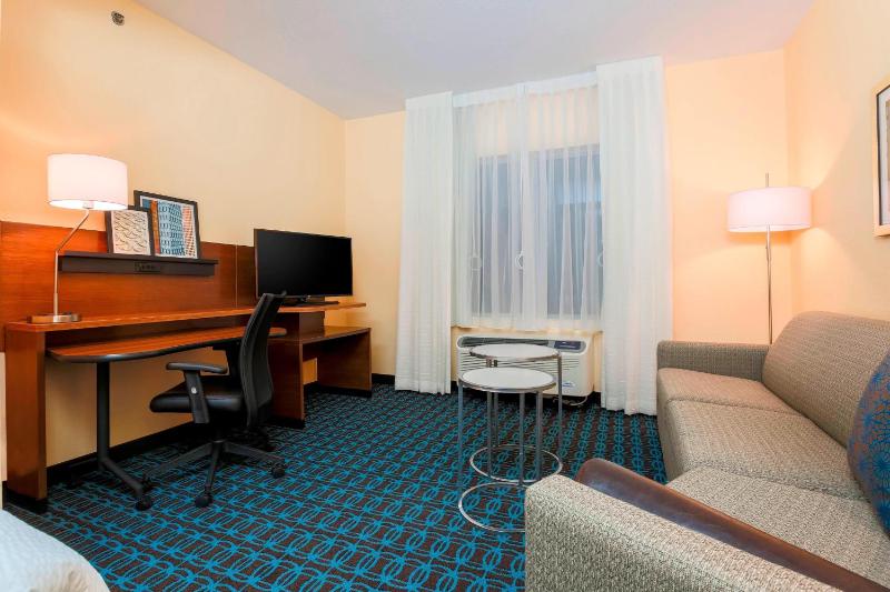 Queen Studio with Two Queen Beds and Sofa Bed image 4