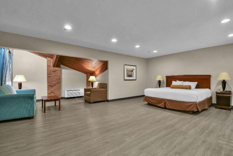 Superior King Suite -  Non Smoking image 2