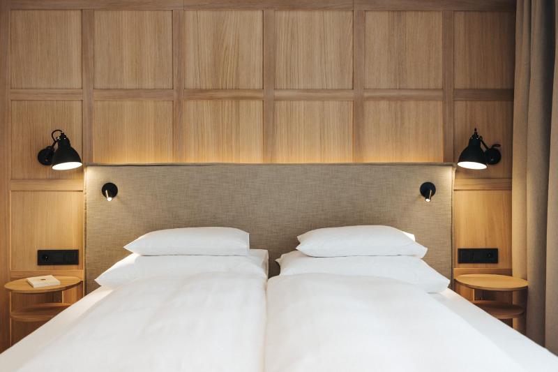 Standard Double Room image 2
