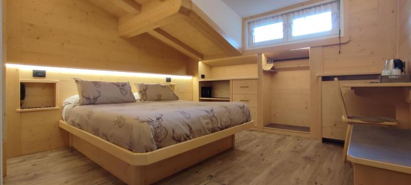 Two Adjacent Rooms with Private External Bathroom (4 Adults) image 1