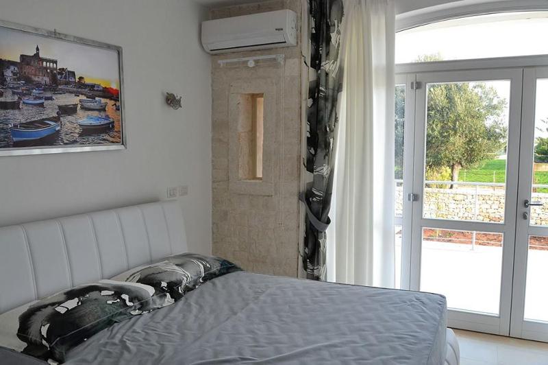 Double Room with Terrace image 1