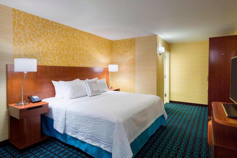 Studio King Suite image 2