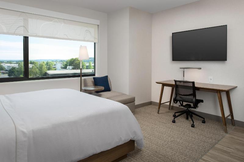 Element by Marriott Seattle Sea-Tac Airport - image 12