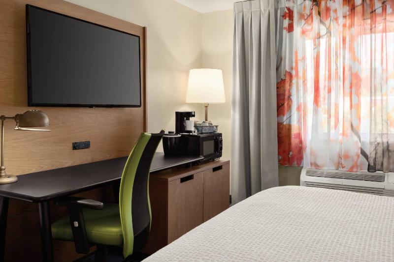 King Room image 3
