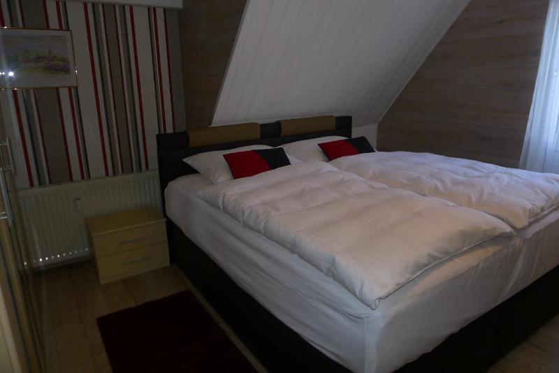 Triple Room image 4