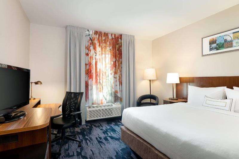 Fairfield Inn & Suites by Marriott Savannah Airport - image 8