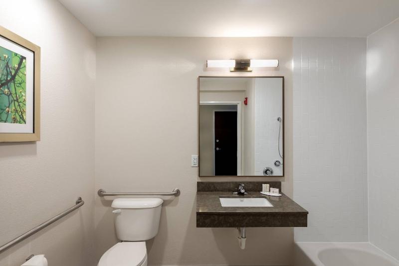 Fairfield Inn & Suites by Marriott Savannah Airport - image 24