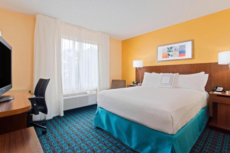 Fairfield Inn & Suites by Marriott Tampa Brandon - image 9