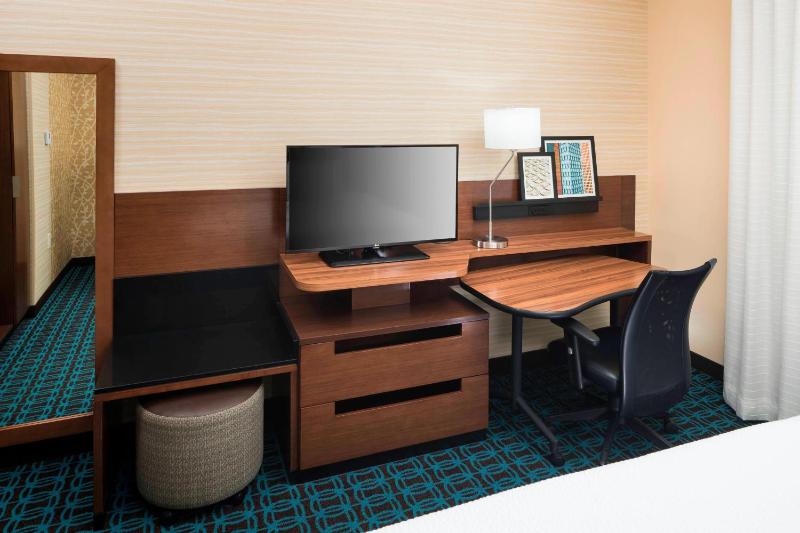 King Room image 3